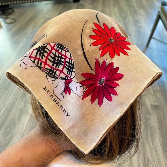 Burberry turtle scarf nwot signed. 2 n stock - Picture 2 of 11